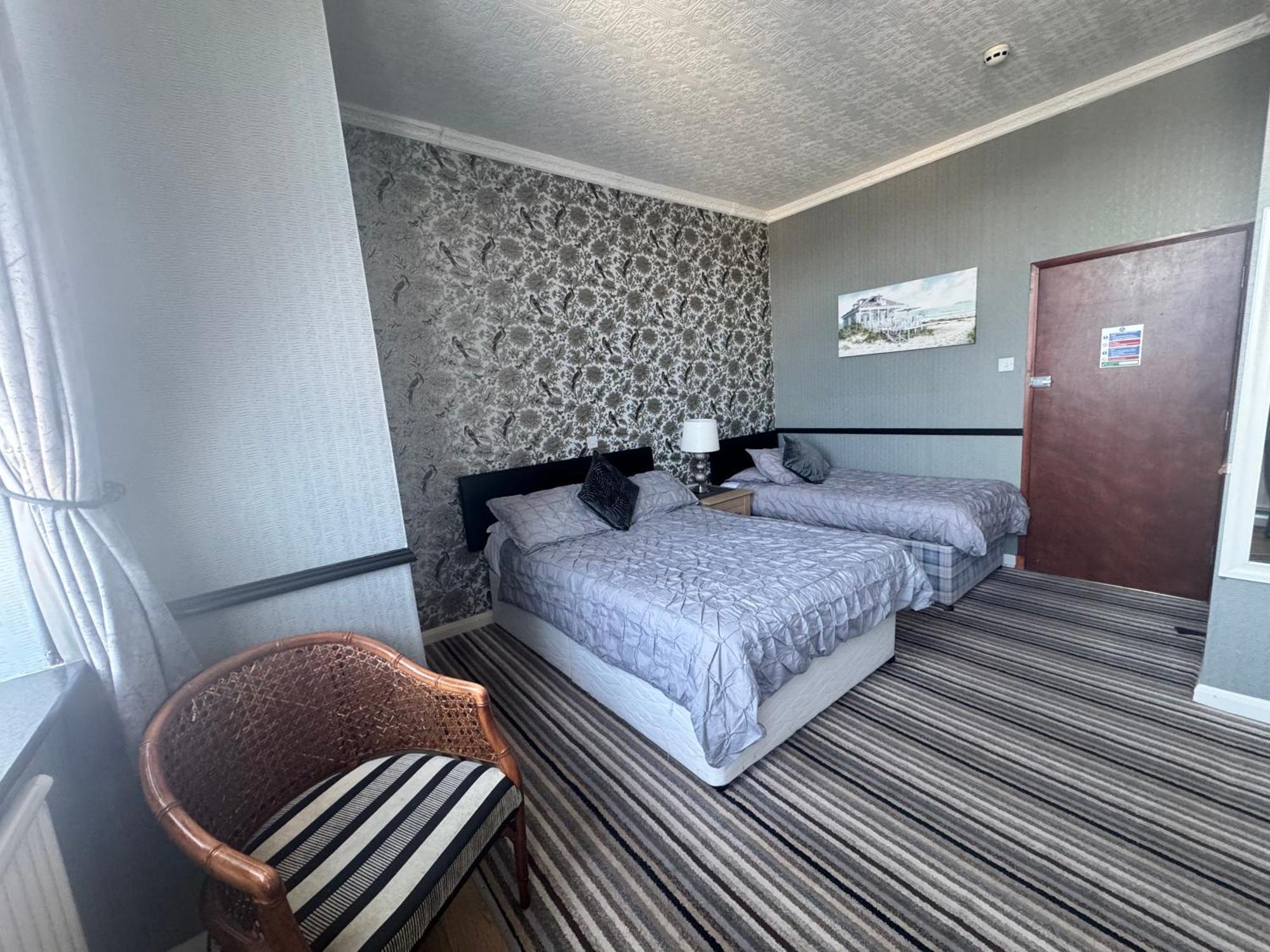 The Holmlea Hotel Blackpool Eksteriør billede