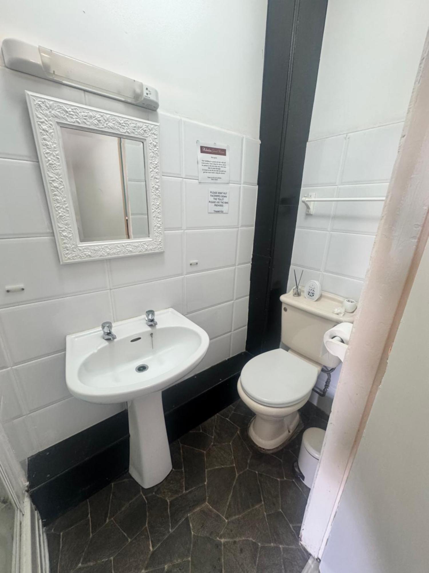The Holmlea Hotel Blackpool Eksteriør billede